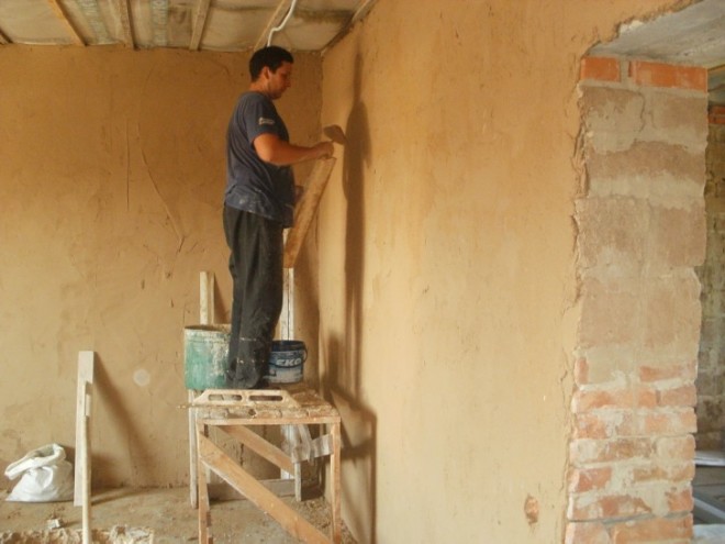 Выравнивание стен в старых домах